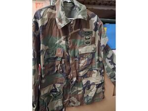 Woodland Camo Camouflage Military Jacket with Multiple Pockets Airborne patches